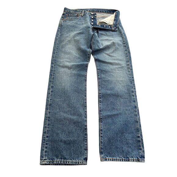 Levi's 501 Original Fit Jeans in Medium Wash